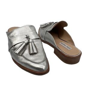 Steve Madden Silver Leather Magan Slip-On Tassel Loafer Size 9.5 Women's